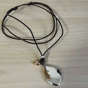 Stella & Dot Silver Drop Pendant Leather Cord Necklace